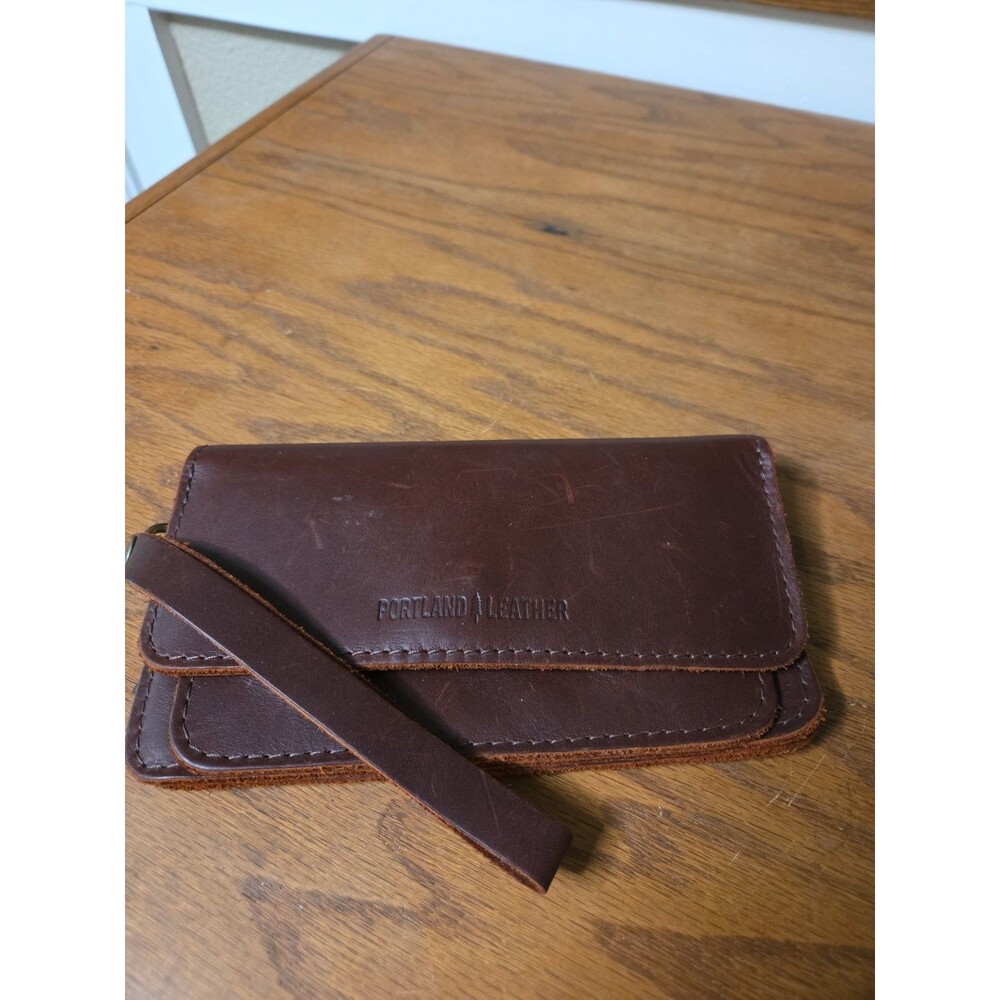 PORTLAND LEATHER GOODS ALMOST PERFECT LILY WRISTLET DK BROWN WALLET